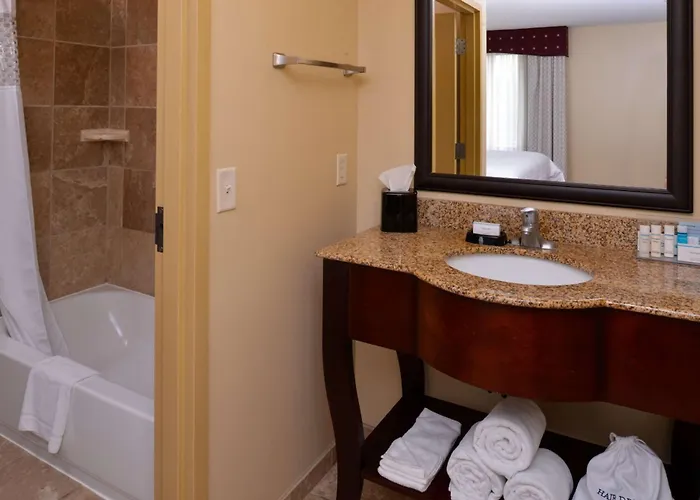 Hampton By Hilton Hotel 3*