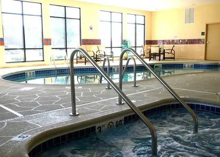 Hampton By Hilton Lincoln