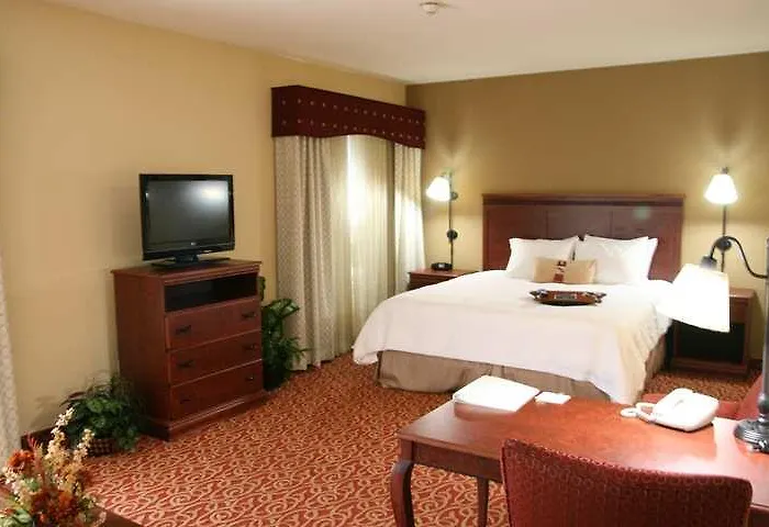 Hotel Hampton By Hilton 3*