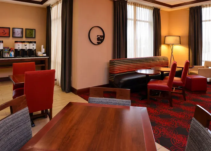 Hampton By Hilton 3*