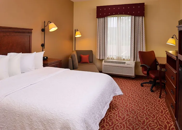 Hampton By Hilton Lincoln