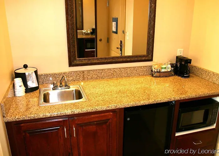 Hampton By Hilton Hotel 3*