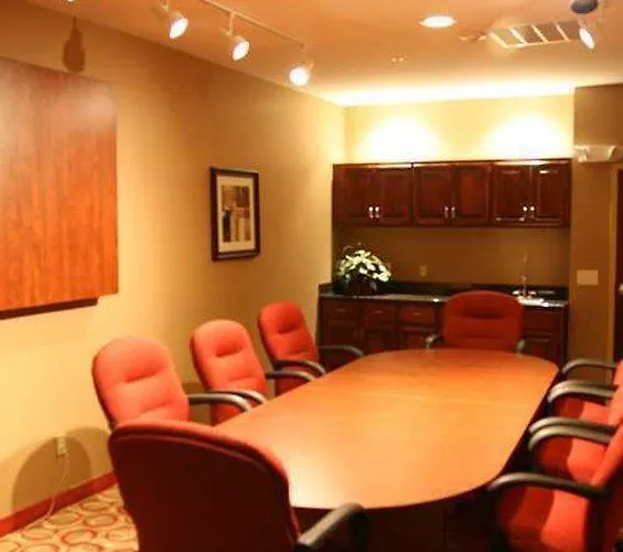 Hampton By Hilton 3*